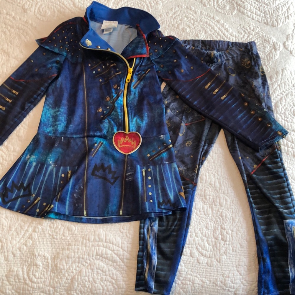 Disney Evie descendants 2 costume